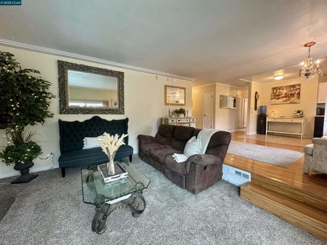 Image 13 of 46 For 2279 Saint George Dr