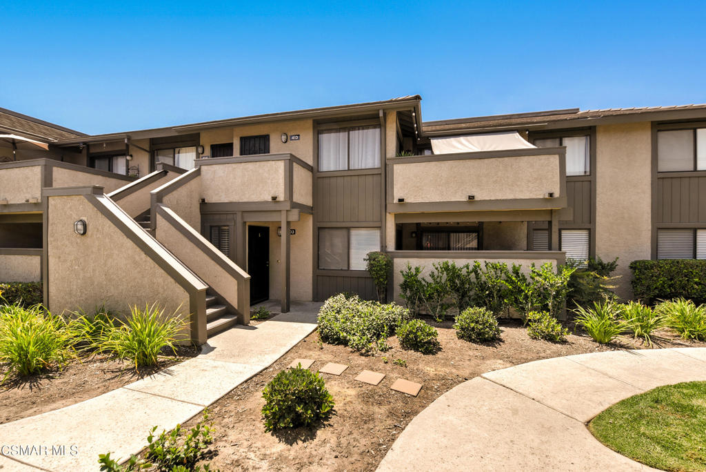 150 E Los Angeles Avenue #403