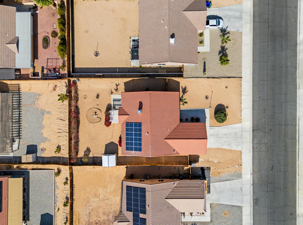 https://media.crmls.org/mediaz/15236a05-12e6-4915-9aaa-3fb4447a7769.jpg?preset=X-Large