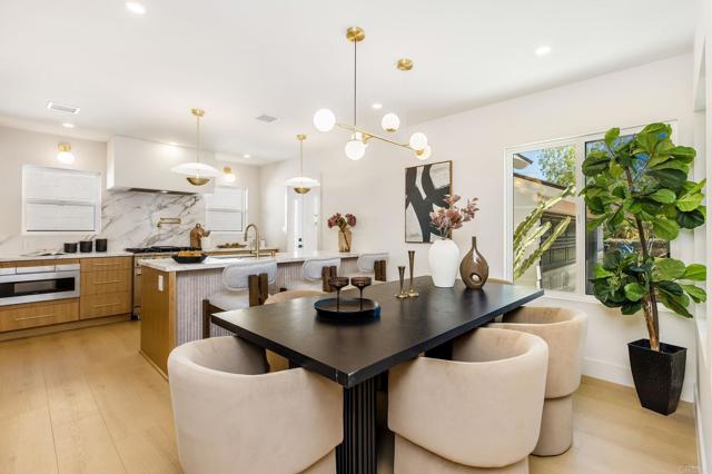 Detail Gallery Image 8 of 28 For 5511 S Corning Ave, Ladera Heights,  CA 90056 - 3 Beds | 2/1 Baths