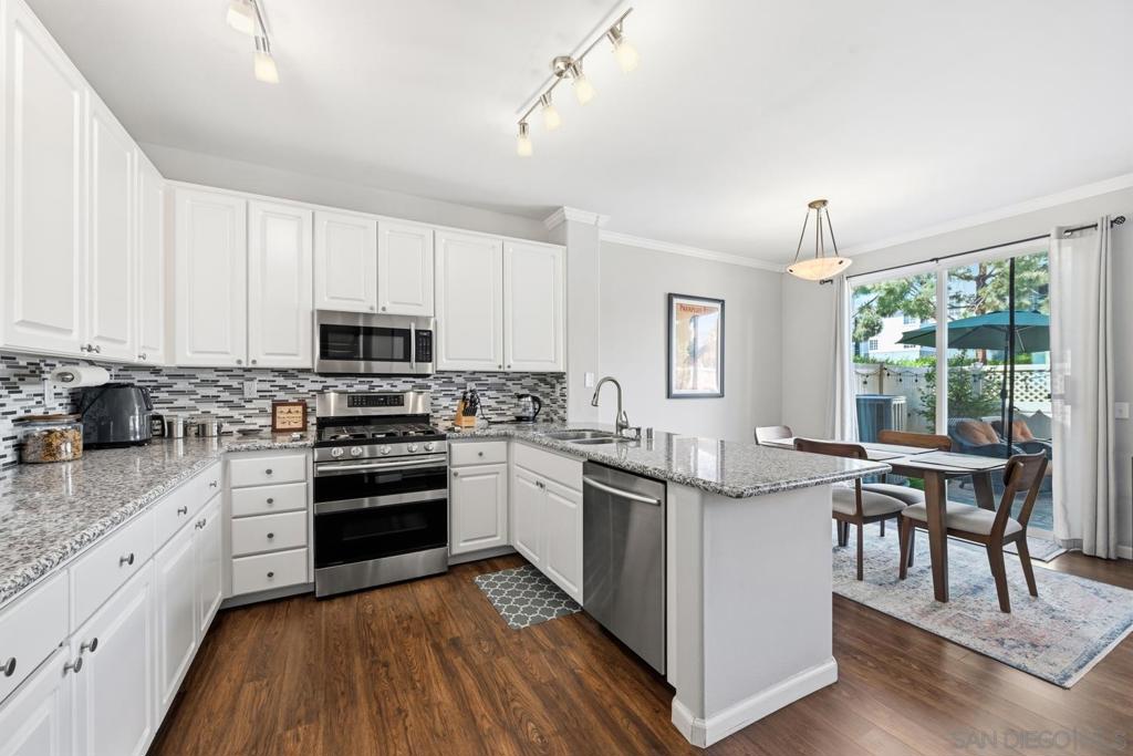 9633 Canyon Ter - photo 7