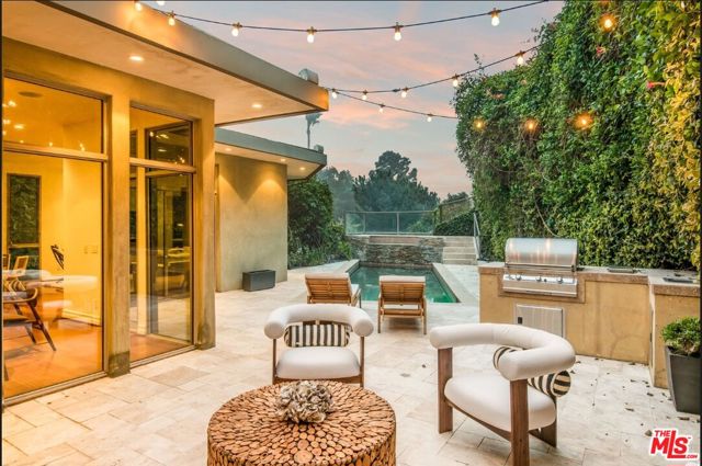 3685 Mandeville Canyon Road, Los Angeles CA: https://media.crmls.org/mediaz/1524dc50-cf74-432a-8a1a-823b91b69fb9.jpg