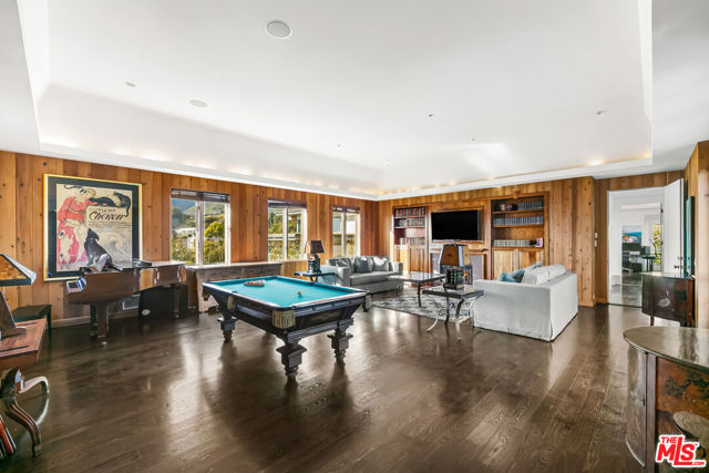 0 Broad Beach Road, Malibu CA: https://media.crmls.org/mediaz/152566b8-b777-41a3-878f-9eb893a1ccdd.jpg