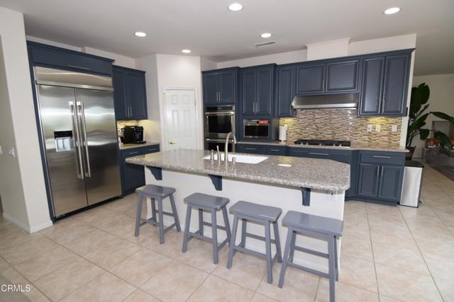 Detail Gallery Image 8 of 47 For 28469 Horseshoe Cir, Saugus,  CA 91390 - 4 Beds | 3 Baths