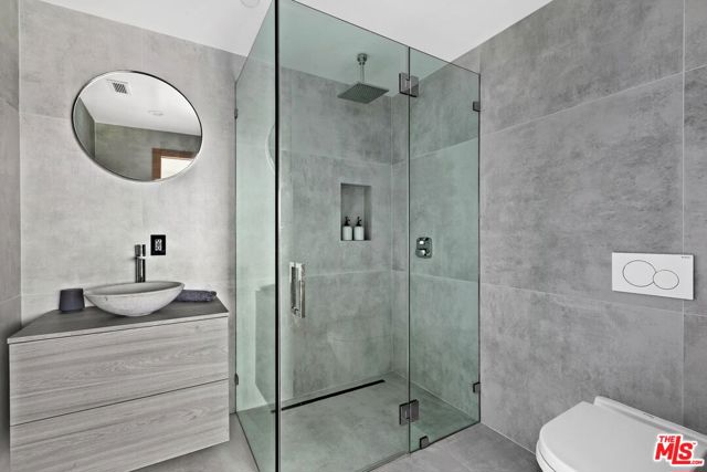 Drew Fenton | 11010 Chalon Road Los Angeles CA | MLS: 7222049 Drew Fenton | 11010 Chalon Road Los Angeles CA | MLS: 7222049