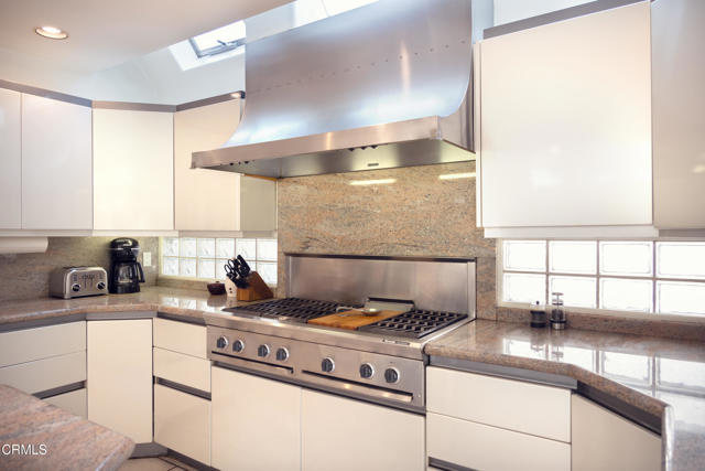 Drew Fenton | 360 N Skyewiay Road Los Angeles CA | MLS: 7432717