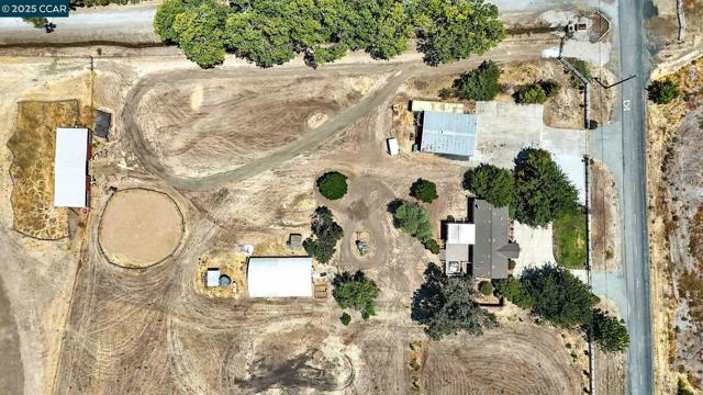 1950 Tule Ln, Knightsen CA: https://media.crmls.org/mediaz/1527d193-e740-481b-8336-59067dc6ee0e.jpg