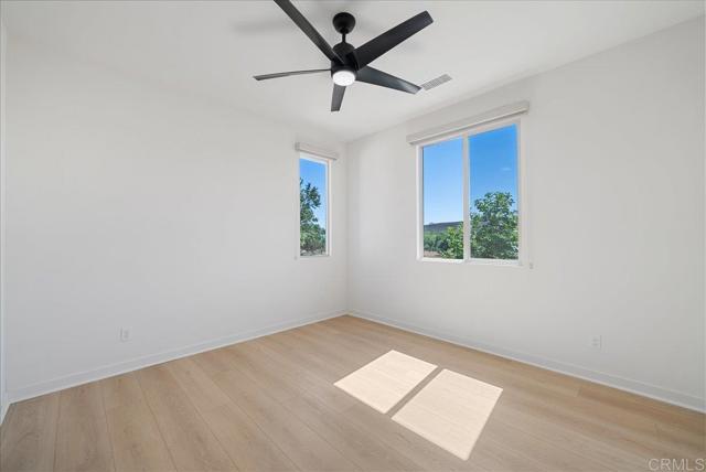 Detail Gallery Image 16 of 49 For 31552 Calle De Las Rosas, Bonsall,  CA 92003 - 4 Beds | 2/1 Baths