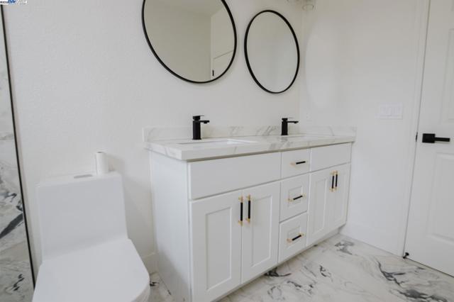 1955 Bankston Dr, Tracy CA: https://media.crmls.org/mediaz/1529e219-4301-48b0-b6e2-28ac8eaafc1b.jpg