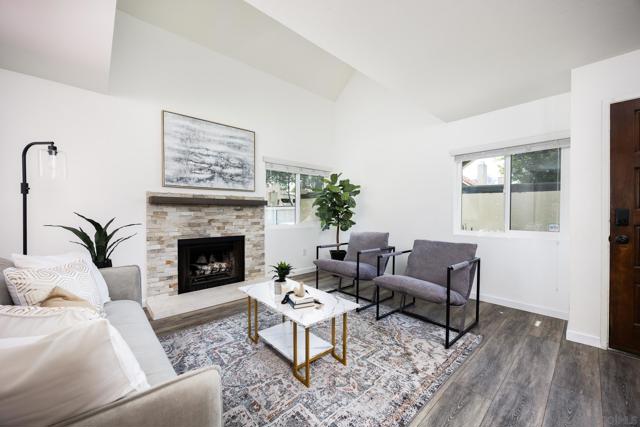 345 N Melrose Dr, Vista CA: https://media.crmls.org/mediaz/152acf0f-35e4-40cb-aa14-a0612d878754.jpg