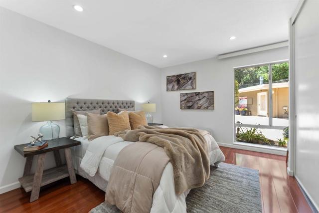 1101 Continentals Way, Belmont CA: https://media.crmls.org/mediaz/152b75f6-75b9-4fc1-8f3b-ecc0842b863f.jpg