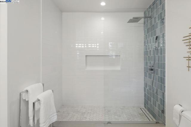 Image 29 of 58 For 10336 Greenview Dr