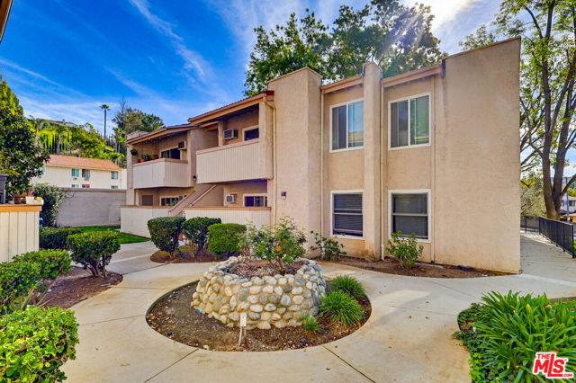 28915 Thousand Oaks Boulevard, 190 photo 2