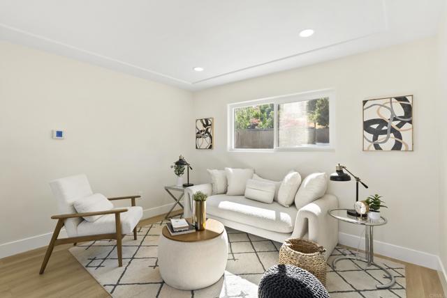 Detail Gallery Image 3 of 20 For 5170 Randlett Dr, La Mesa,  CA 91942 - 3 Beds | 2 Baths