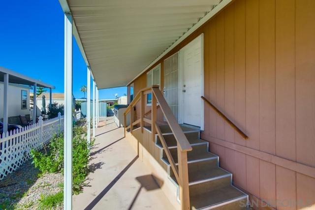450 E Bradley Ave, El Cajon CA: https://media.crmls.org/mediaz/152d0c72-1c95-49ed-a54d-6053f8ce9978.jpg