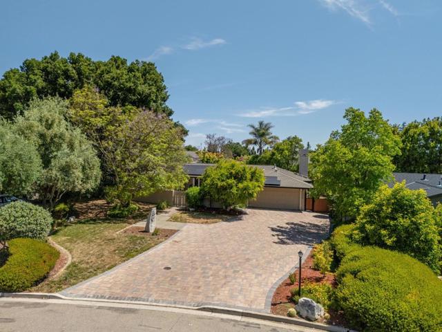 20717 Meadow Oak Road, Saratoga CA: https://media.crmls.org/mediaz/152d6a8f-bfd0-4564-8a76-ba086fd0fed9.jpg