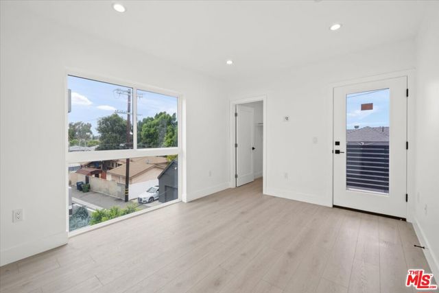 4922 S Centinela Avenue, Los Angeles CA: https://media.crmls.org/mediaz/152e5c17-a93d-4ecd-af8d-48f691b8f773.jpg