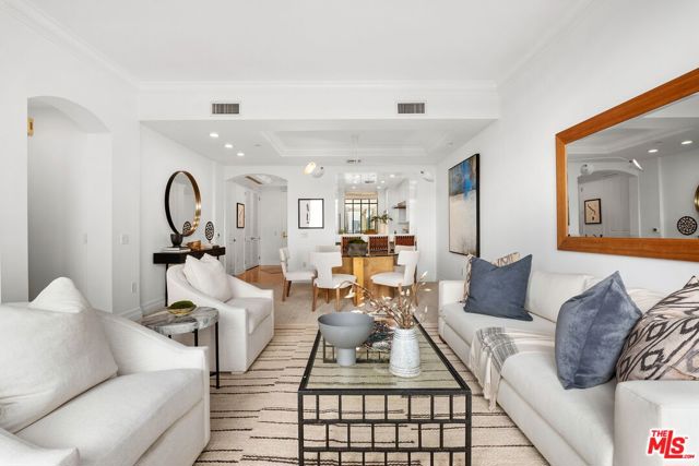 11847 Gorham Avenue, Los Angeles CA: https://media.crmls.org/mediaz/152ebf8f-bd6f-4c8a-988b-e47dd44ecb71.jpg