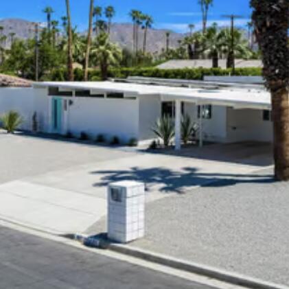73421 Joshua Tree Street, Palm Desert CA: https://media.crmls.org/mediaz/153071c4-cdc8-44d4-b800-5f7e5714a074.jpg
