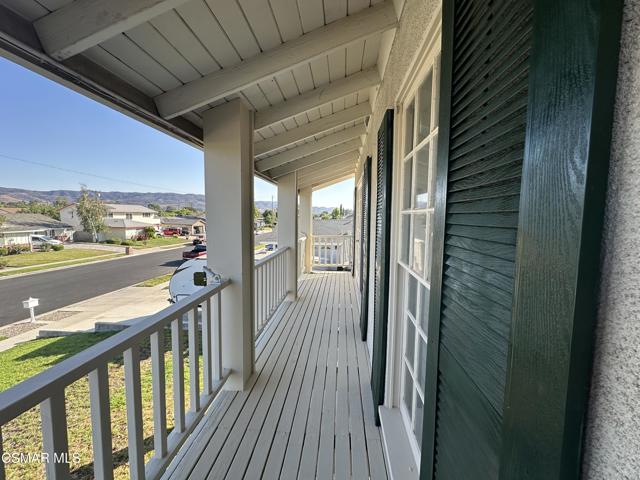 3045 Galena Avenue, Simi Valley CA: https://media.crmls.org/mediaz/15318cd8-c003-464d-93eb-f051ee839d21.jpg
