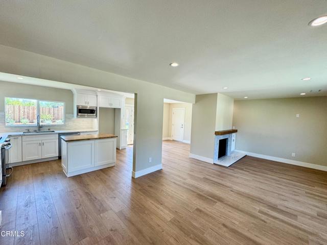 Detail Gallery Image 3 of 26 For 3410 Frankie Dr, Newbury Park,  CA 91320 - 3 Beds | 2 Baths