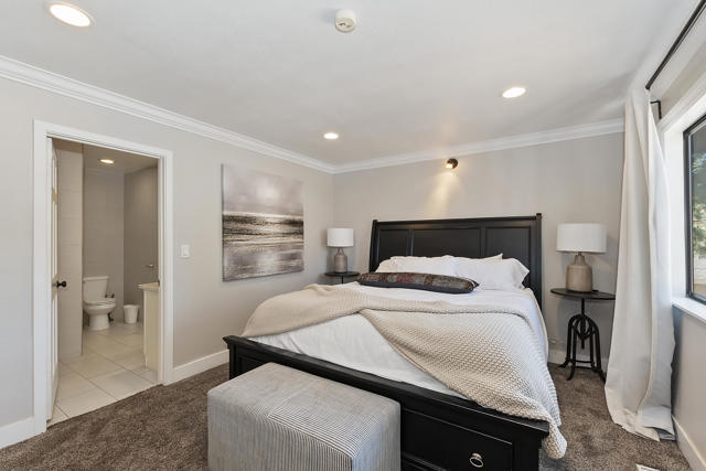 271 Bluebird Court, Big Bear CA: https://media.crmls.org/mediaz/15336afe-1d93-40f2-b18a-19bf55d435a9.jpg