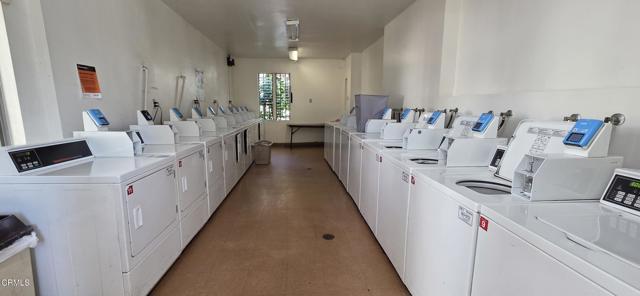 Detail Gallery Image 40 of 46 For 5700 Etiwanda Ave #123,  Tarzana,  CA 91356 - 3 Beds | 2 Baths