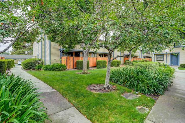 Image 43 of 50 For 6047 Joaquin Murieta Ave  F