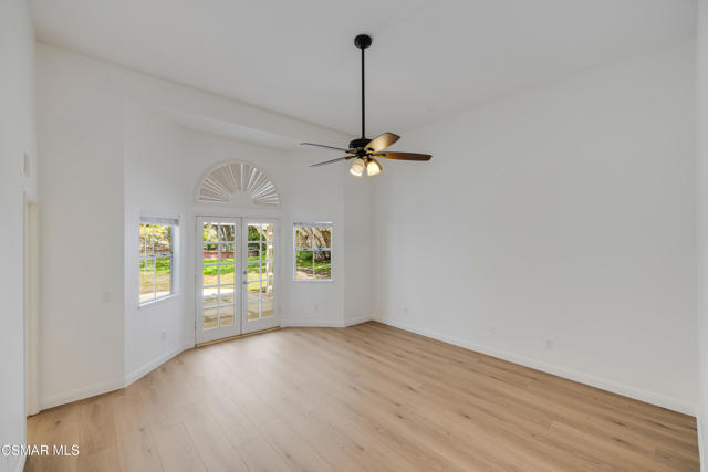6930 Lafayette Street, Moorpark CA: https://media.crmls.org/mediaz/1534d192-bb56-4ddb-9055-275aac3f6ecf.jpg