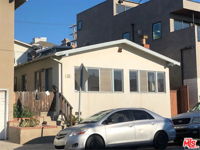 330 Manhattan Avenue, Hermosa Beach, California 90254, 4 Bedrooms Bedrooms, ,4 BathroomsBathrooms,Residential,Sold,Manhattan,23275344