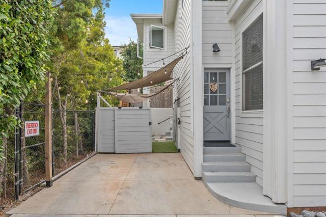 159 W Diana, Encinitas CA: https://media.crmls.org/mediaz/15368491-e5c2-422a-ba1a-fdb289835c94.jpg