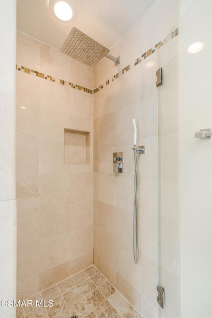2152 Coalfax Court, Thousand Oaks CA: https://media.crmls.org/mediaz/1536b4d8-c3d9-4f40-bfc3-5bfcad97022e.jpg