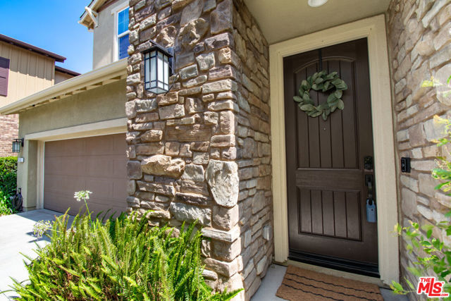 50 Fosco Street, Rancho Mission Viejo CA: https://media.crmls.org/mediaz/15372057-efb9-4400-abb0-afeab0447c6f.jpg