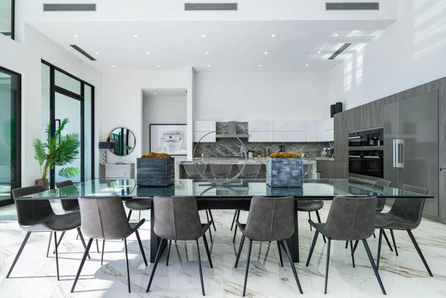 4 Bravo Court, Rancho Mirage CA: https://media.crmls.org/mediaz/15372fd3-e3fb-4eb7-be9a-f48afce1a7c7.jpg