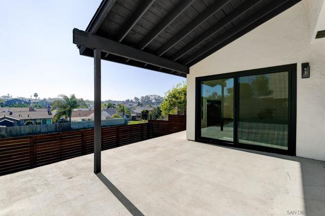 6035 Harps Ct, San Diego CA: https://media.crmls.org/mediaz/1537ce31-1e2b-4f06-b68e-0c1a5ea8f05c.jpg