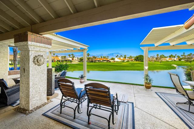 117 Avellino Circle, Palm Desert, CA 92211