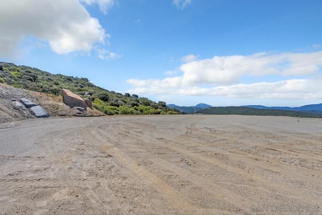 2169 Corte Dorado Espuela, Alpine CA: https://media.crmls.org/mediaz/153963c4-ac6b-4078-8d8d-8577ed3d8ea9.jpg