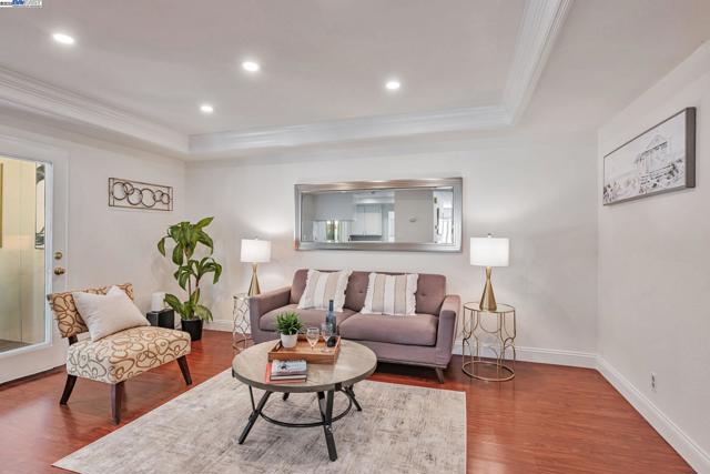 4243 Nerissa Cir, Fremont CA: https://media.crmls.org/mediaz/1539e400-7aad-40a6-b19f-5dbc1fcb3dc4.jpg