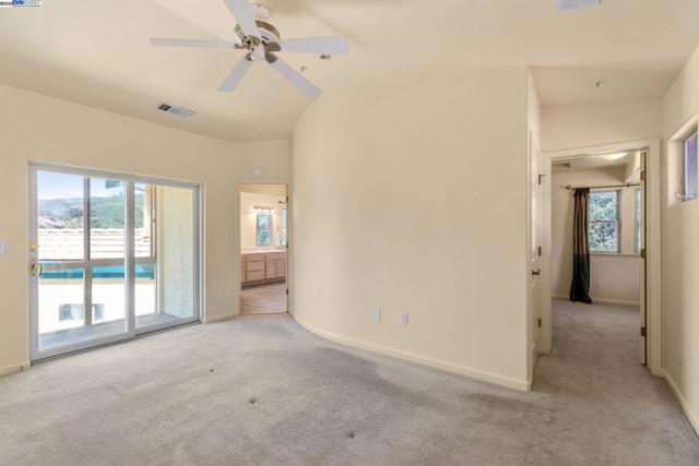 59480 Mines Rd, Livermore CA: https://media.crmls.org/mediaz/153bc420-0db3-4284-a539-db5e02177d01.jpg