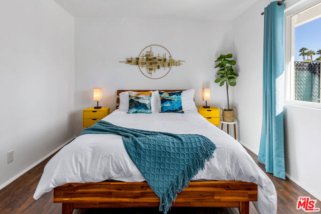 980 N Buttonwillow Circle, Palm Springs CA: https://media.crmls.org/mediaz/153c1b3d-f189-445c-ad17-75379b147f4b.jpg
