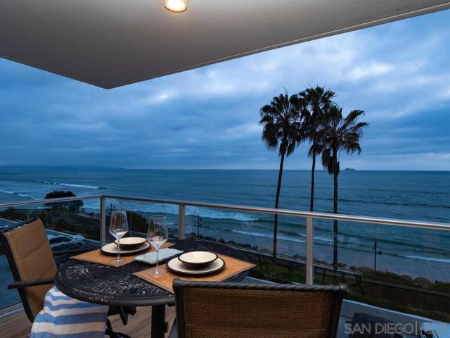 1830 Avenida del Mundo, Coronado, California 92118, 2 Bedrooms Bedrooms, ,2 BathroomsBathrooms,Condominium,For Sale,Avenida del Mundo,240018892SD