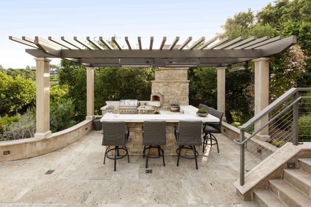 40 Tagus Court, Portola Valley CA: https://media.crmls.org/mediaz/153e3471-9f10-47c1-83b0-e94673355264.jpg