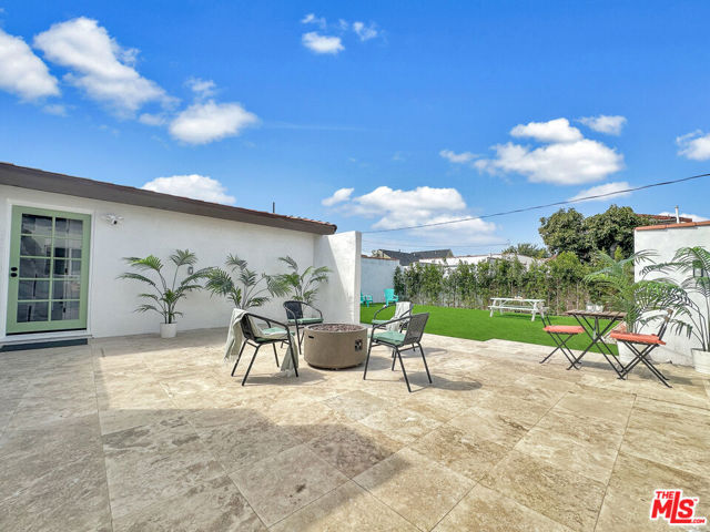 1037 W 83rd Street, Los Angeles CA: https://media.crmls.org/mediaz/153ff8d9-f9eb-47d4-903c-eeb7311d8afd.jpg