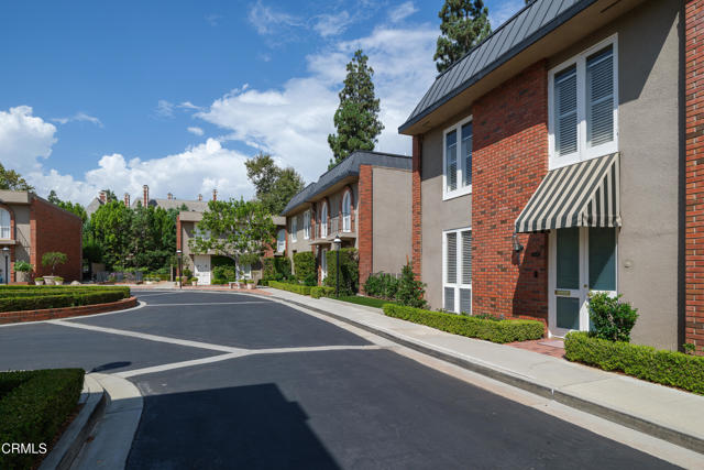 Detail Gallery Image 47 of 56 For 1105 S Orange Grove Bld, Pasadena,  CA 91105 - 3 Beds | 2/1 Baths