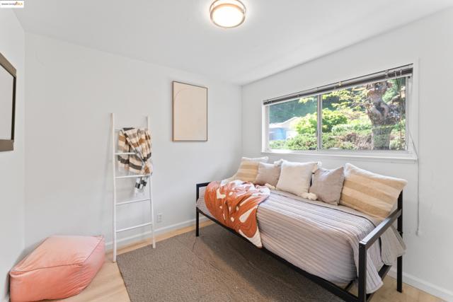 2305 Marlin Court, Pinole CA: https://media.crmls.org/mediaz/154063bd-ef24-46f3-82b7-d8011d956f0e.jpg