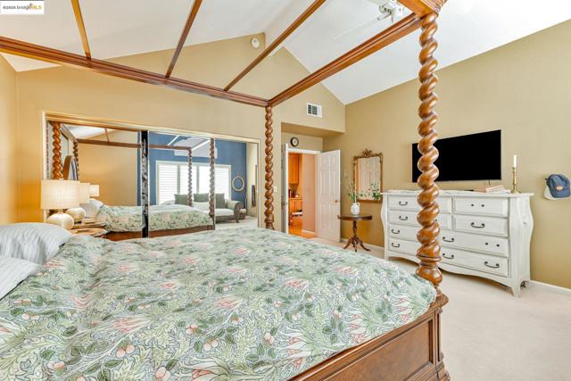 4452 Pronghorn Ct, Antioch CA: https://media.crmls.org/mediaz/1540c868-7a95-4a12-90f5-1cf5cd2e915f.jpg