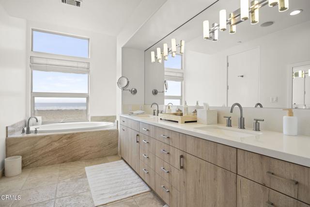 815 Mandalay Beach Road, Oxnard CA: https://media.crmls.org/mediaz/1540d8c3-ae23-4bd6-91fa-6bd0156ca4ec.jpg