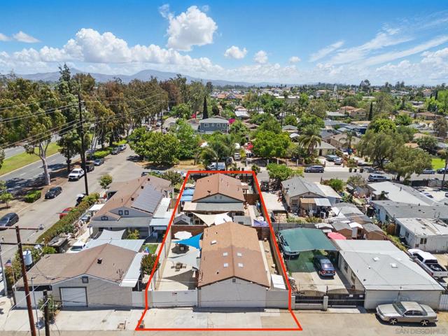 514 18 W 10th Ave, Escondido CA: https://media.crmls.org/mediaz/15414af0-2f78-4c0c-af8f-114451b531ea.jpg
