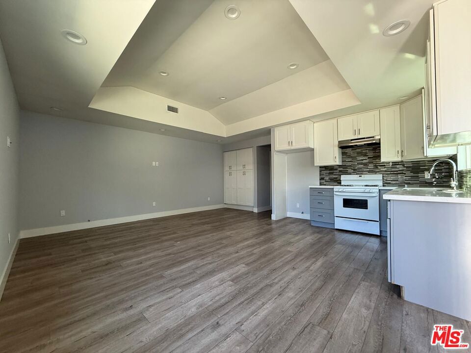 8168 Whitsett Avenue