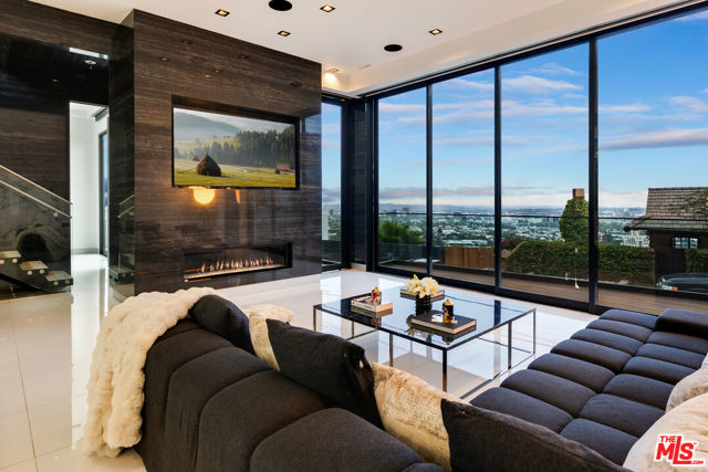 1545 Marlay Drive, Los Angeles CA: https://media.crmls.org/mediaz/1541a2d3-61f5-448f-bc53-b88b895d9d40.jpg